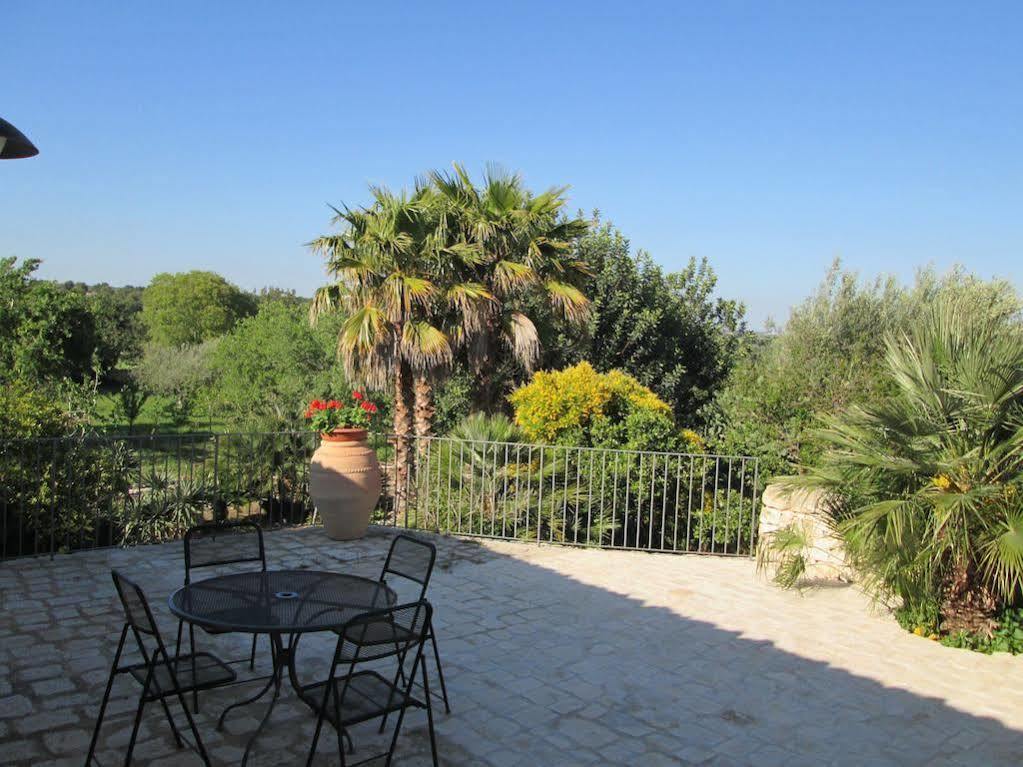 Agriturismo Serrafiori Casa Serrafiori Exterior photo