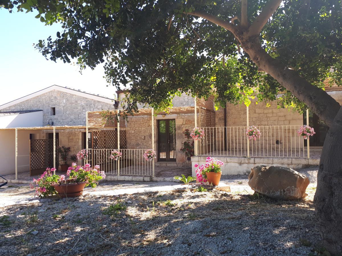 Agriturismo Serrafiori Casa Serrafiori Exterior photo